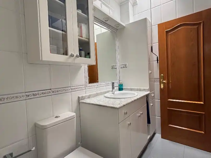 Badezimmer von Wohnung zum Verkauf in Alcantarilla mit Klimaanlage, Terrasse und Balkon