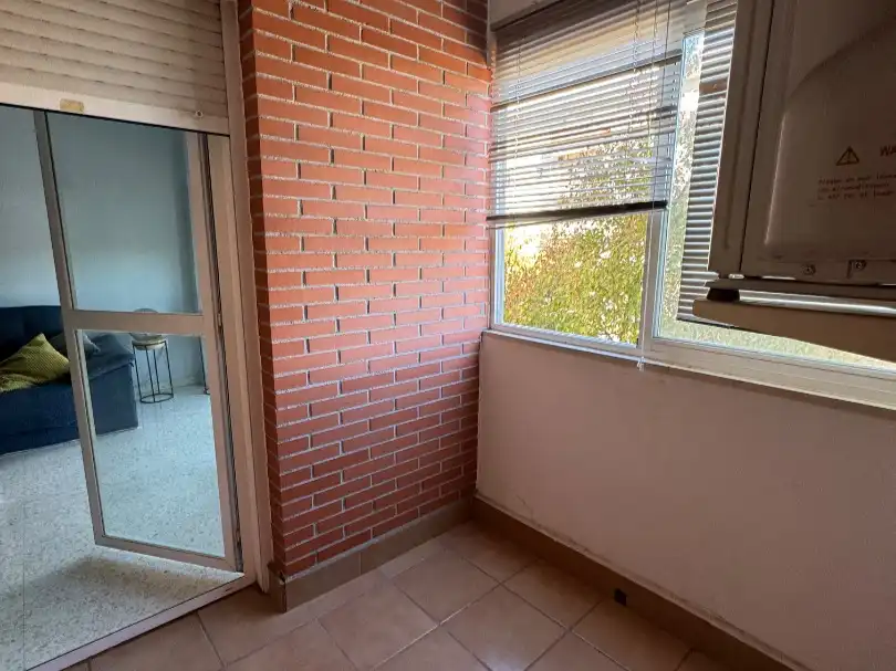 Wohnung zur Miete in Avenida Profesor Domínguez Ortiz, 4, Avda. Federico Garcia Lorca - Nueva Estación Autobuses Terrasse von Wohnung zur Miete in Granada Capital mit Klimaanlage und Balkon