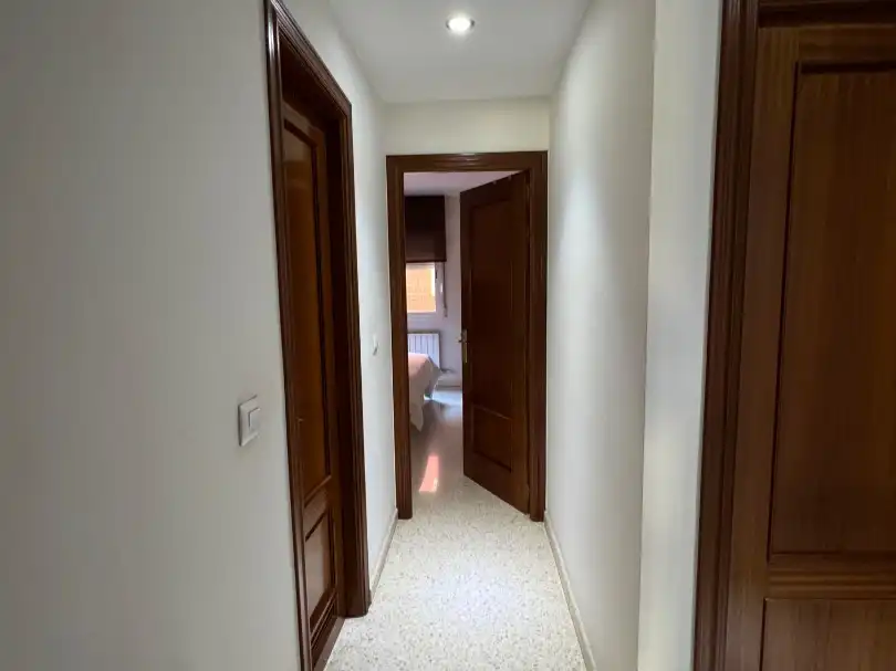 Wohnung zur Miete in Avenida Profesor Domínguez Ortiz, 4, Avda. Federico Garcia Lorca - Nueva Estación Autobuses Wohnung zur Miete in Granada Capital mit Klimaanlage und Balkon