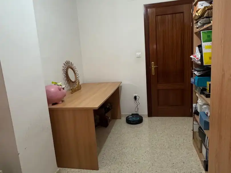 Wohnung zur Miete in Avenida Profesor Domínguez Ortiz, 4, Avda. Federico Garcia Lorca - Nueva Estación Autobuses Schlafzimmer von Wohnung zur Miete in Granada Capital mit Klimaanlage und Balkon
