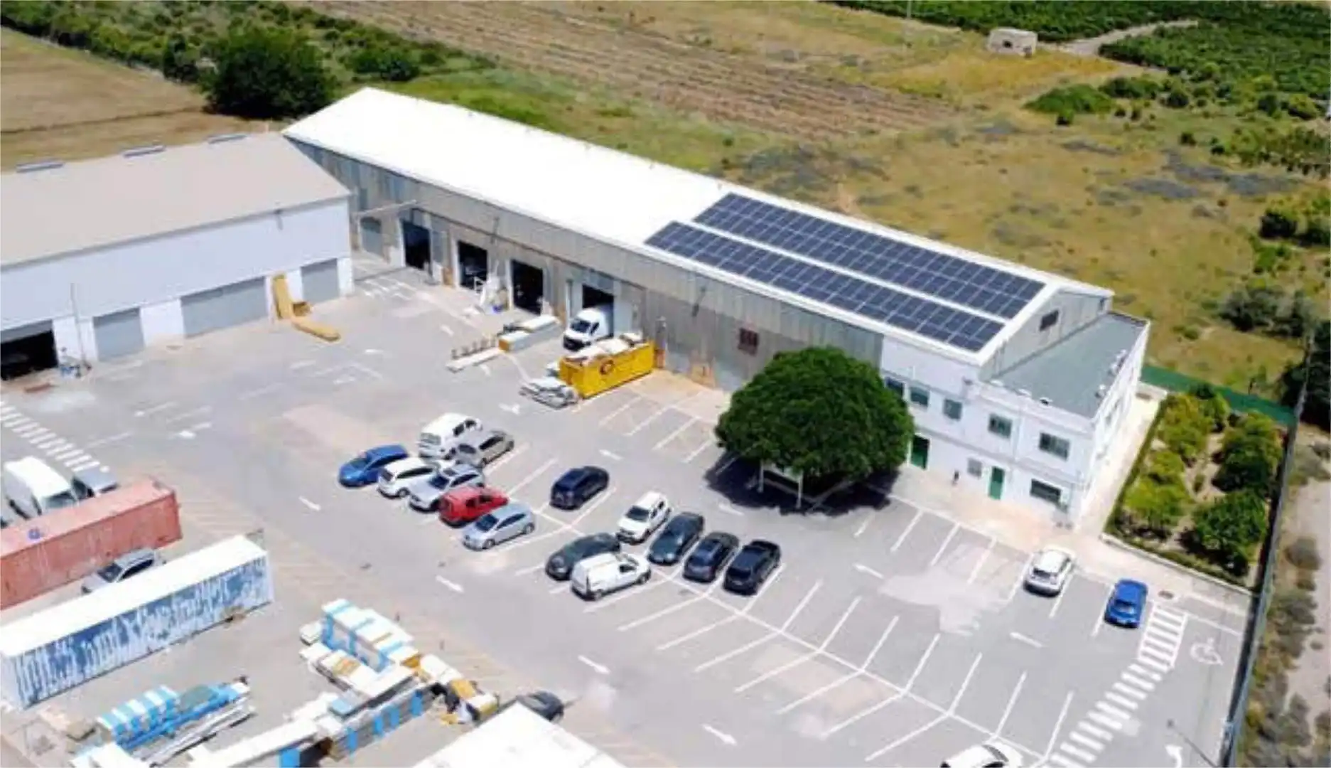 Außenansicht von Fabrikhallen zur Miete in El Puig de Santa Maria