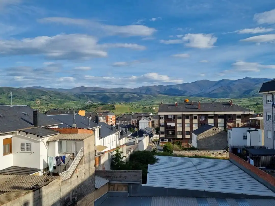 Vista exterior de Piso de alquiler en Ponferrada