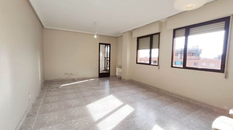 Foto 4 de Piso en venta en Calle de Hinojal, 3, Hellín, Madrid Capital