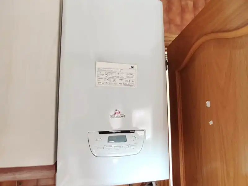 Piso en venta en Calle de Hinojal, 3, Hellín Jardín de Piso en venta en Madrid con Terraza y Amueblado