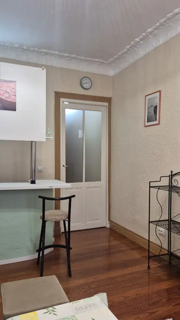 Wohnung zur Miete in  Pamplona / Iruña mit Heizung, Parkett und Möbliert