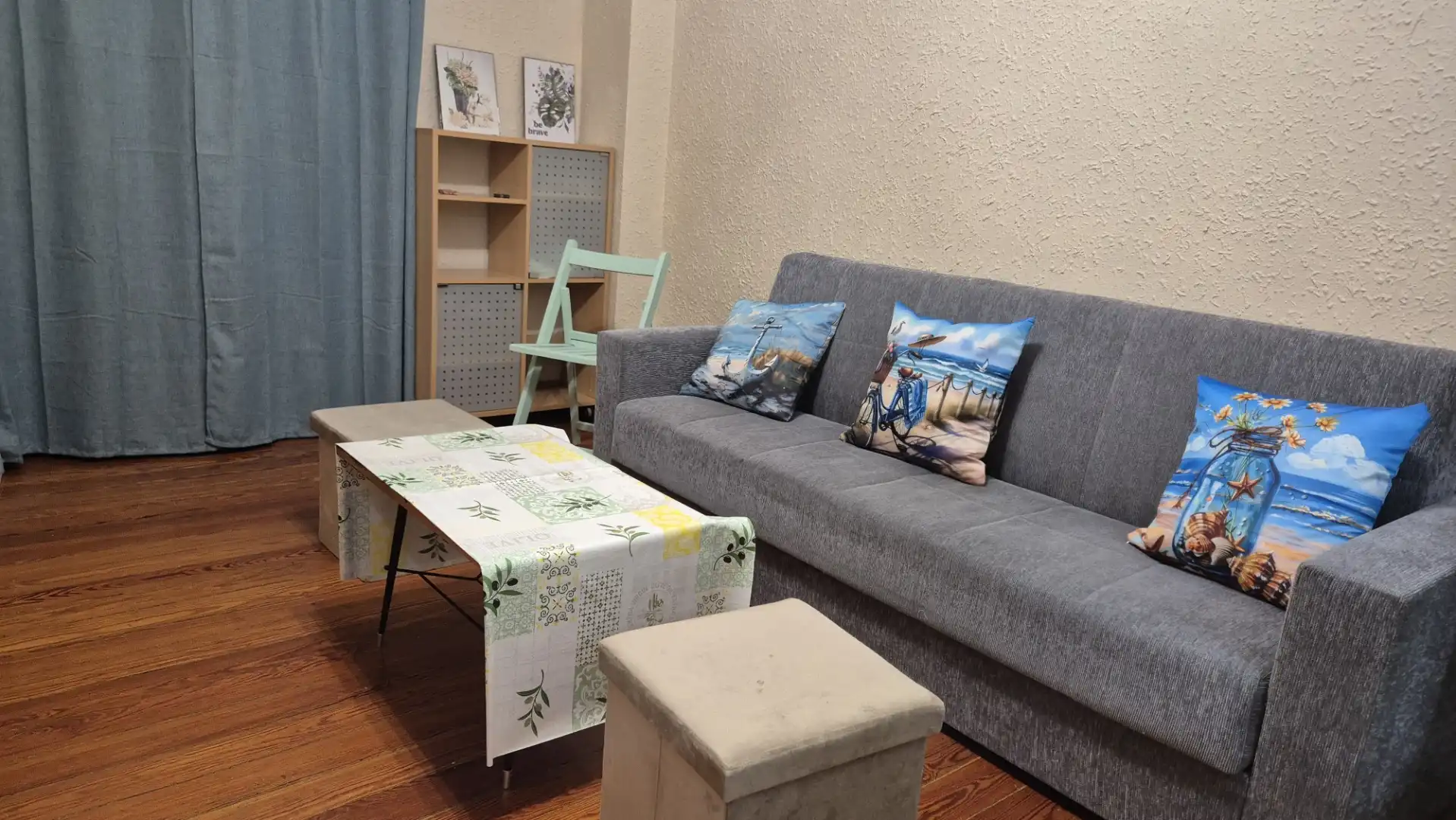 Wohnzimmer von Wohnung zur Miete in  Pamplona / Iruña mit Heizung, Parkett und Möbliert