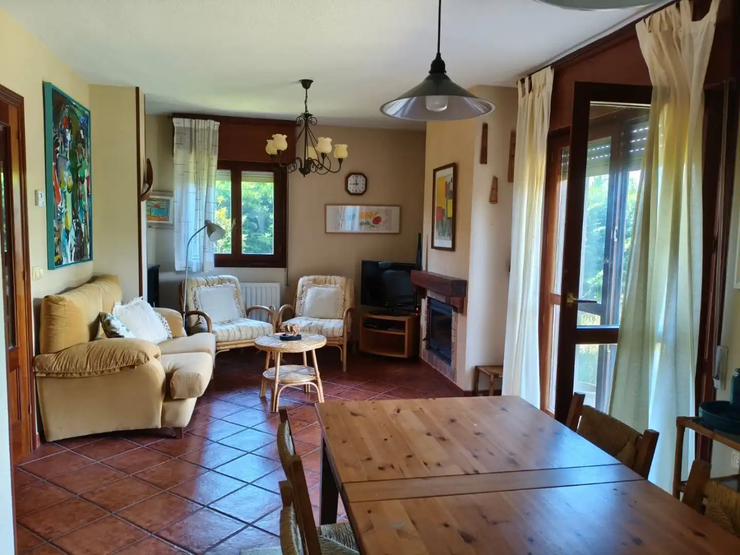 Casa o xalet en venda a Quintanaortuño Sala d'estar de Casa o xalet en venda en Quintanaortuño amb Balcó