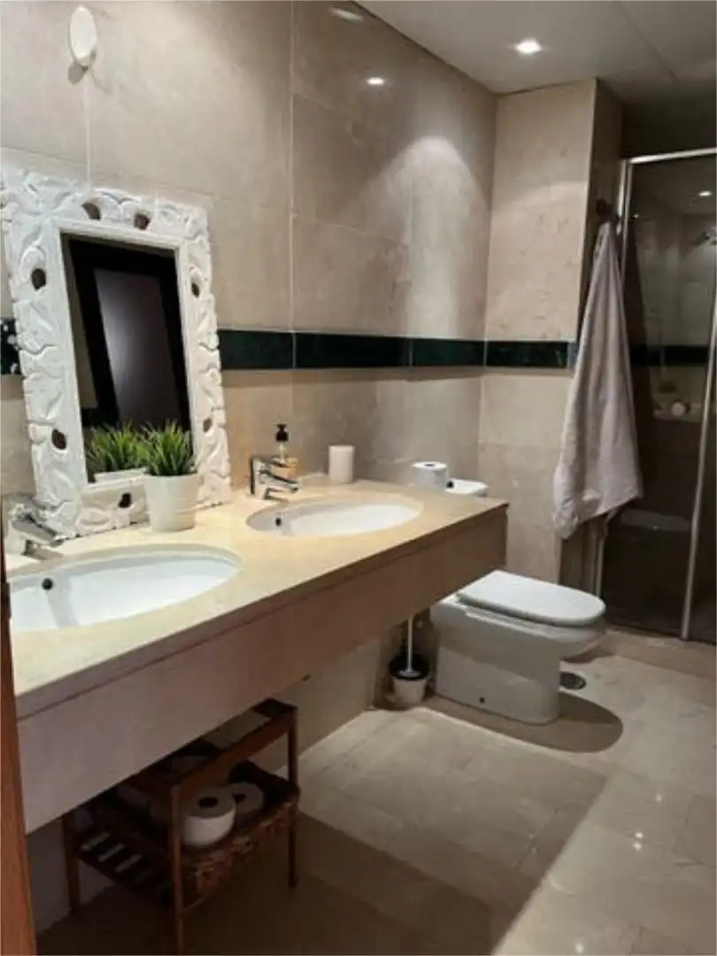 Bathroom of Flat for share in Estepona  with Heating, Private garden and Terrace
