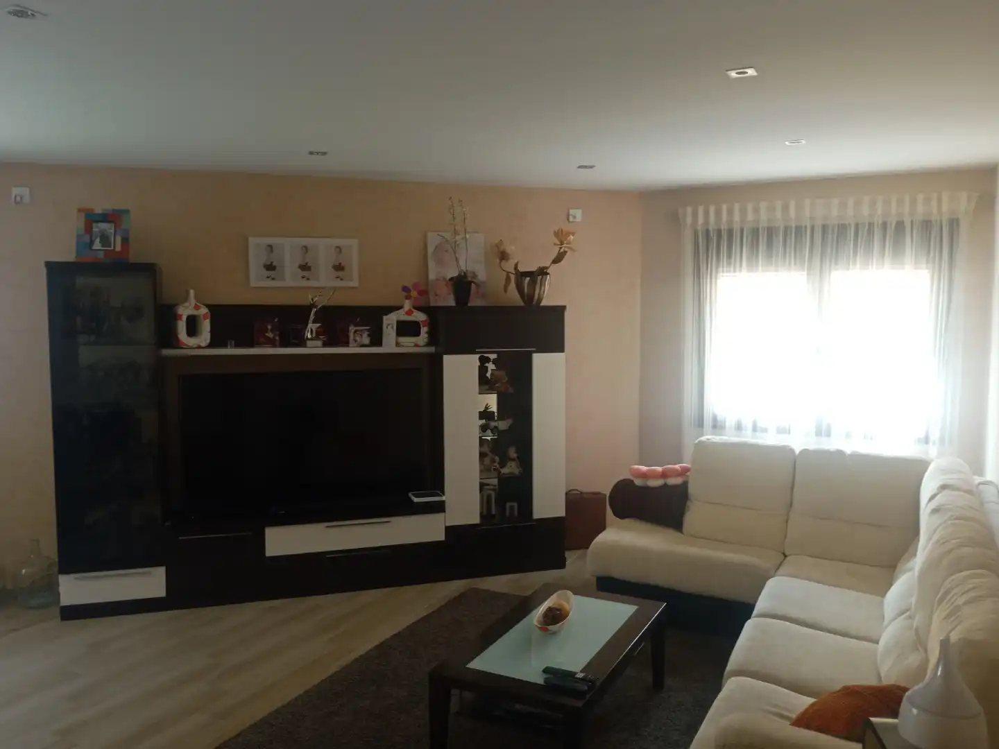 Planta baja en venta en Calle Aguabuena, 23, Daimiel Sala de estar de Planta baja en venta en Daimiel