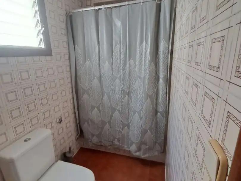 Baño de Piso en venta en Bellreguard con Aire acondicionado, Terraza y Balcón