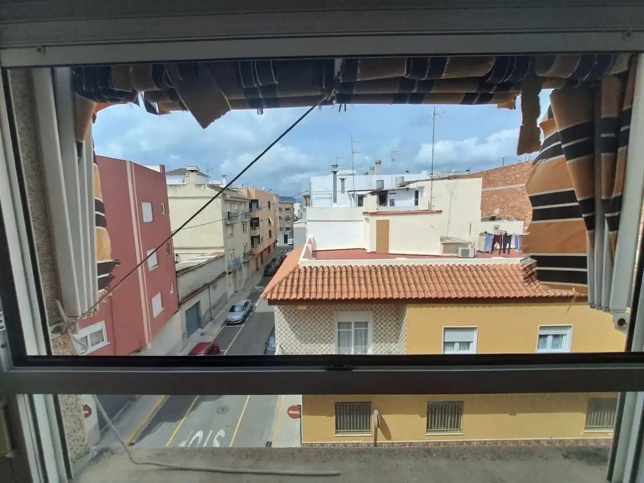 Vista exterior de Piso en venta en Bellreguard con Aire acondicionado, Terraza y Balcón