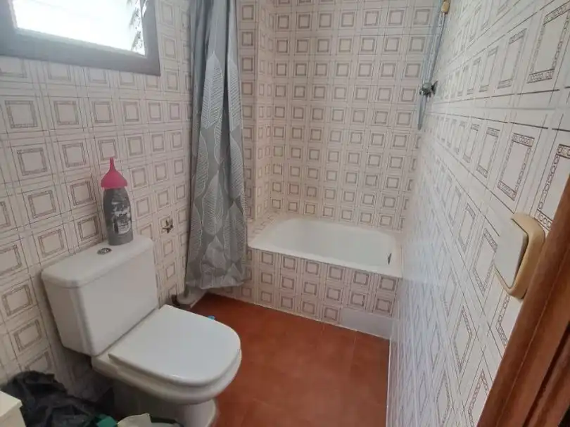 Baño de Piso en venta en Bellreguard con Aire acondicionado, Terraza y Balcón