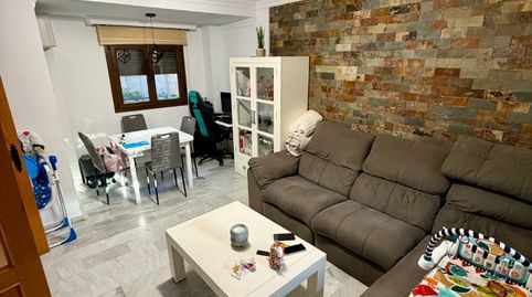 Foto 2 von Einfamilien-Reihenhaus zum Verkauf in Calle Los Robles, 16, El Zabal - Santa Margarita, La Línea de la Concepción