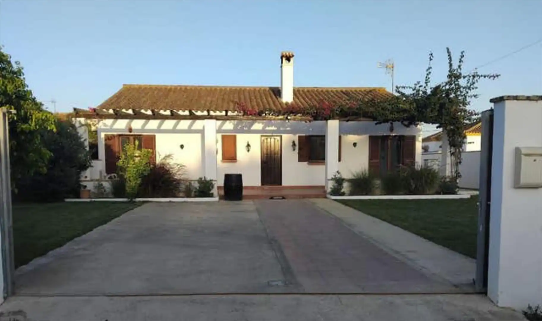 Casa adosada en venda a Barrio Nuevo Casa adosada en venda a Barrio Nuevo