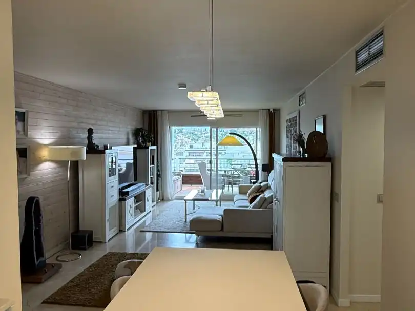 Wohnzimmer von Wohnung zum Verkauf in Marbella mit Klimaanlage, Terrasse und Schwimmbad
