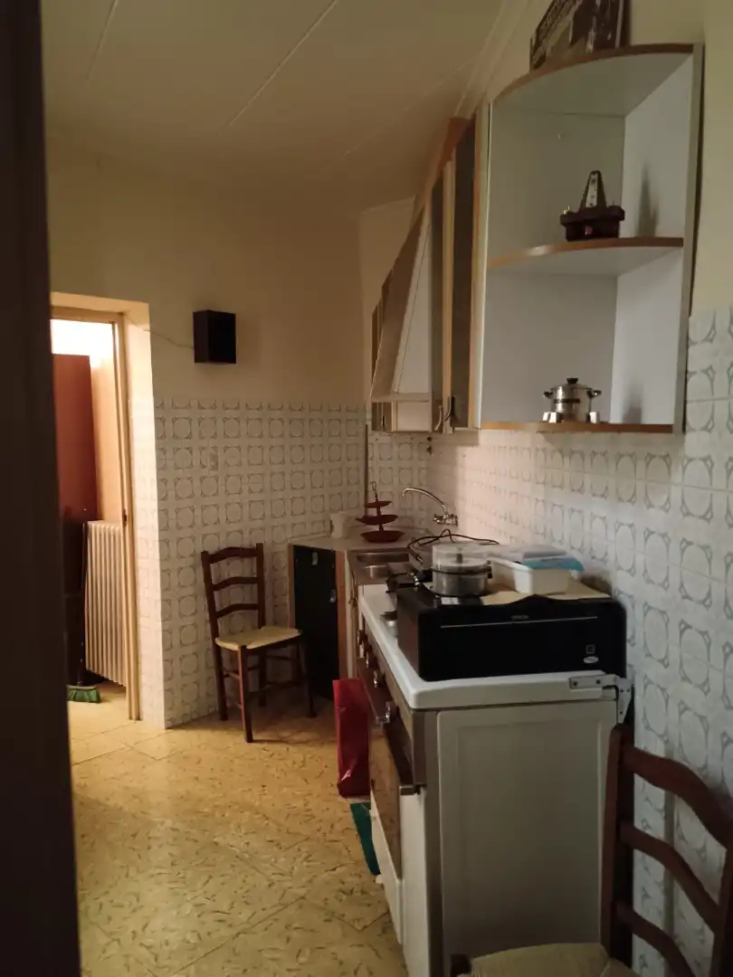 Casa adosada en venda a Plaza Aduana, 4, Alcázar de San Juan Cuina de Casa adosada en venda en Alcázar de San Juan amb Calefacció, Terrassa i Traster