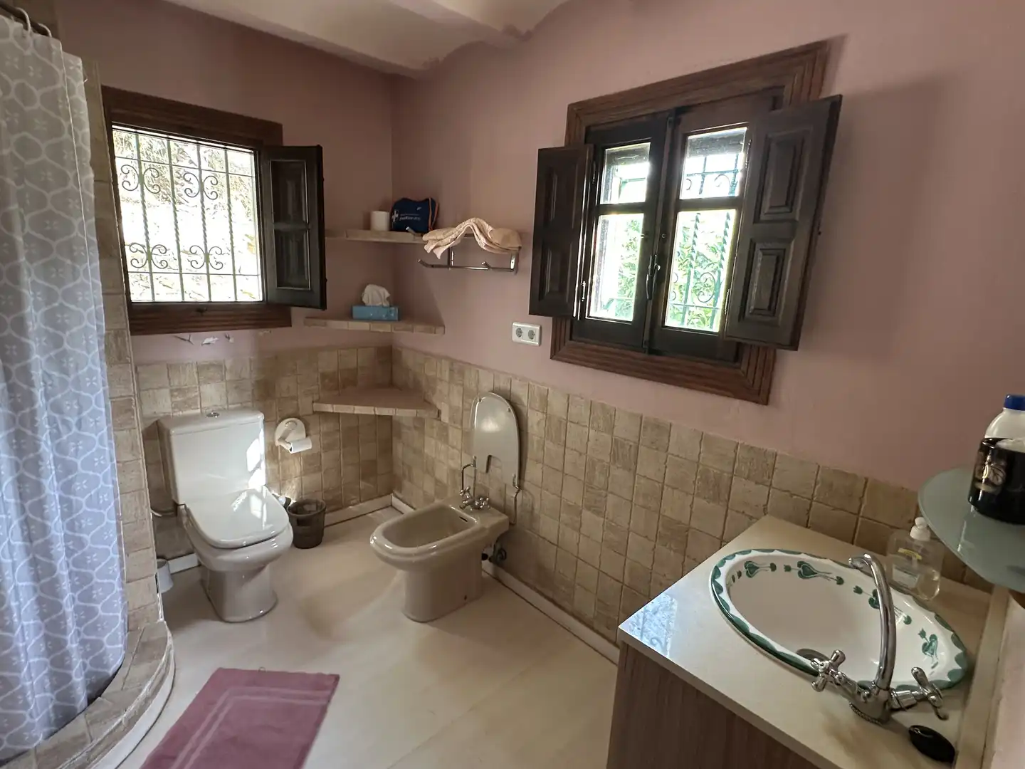 Houses for sale in Diseminado Diseminados, 288, Monda Bathroom of Houses for sale in Monda with Air Conditioner and Terrace