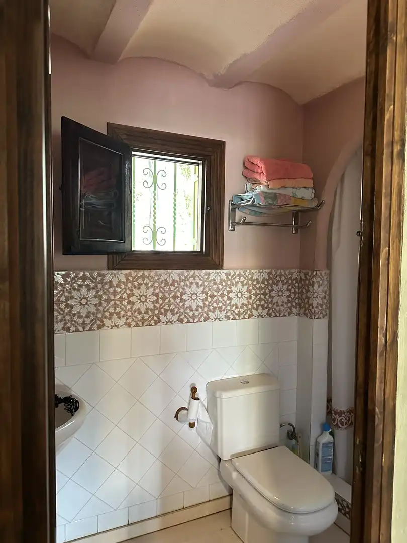 Houses for sale in Diseminado Diseminados, 288, Monda Bathroom of Houses for sale in Monda with Air Conditioner and Terrace