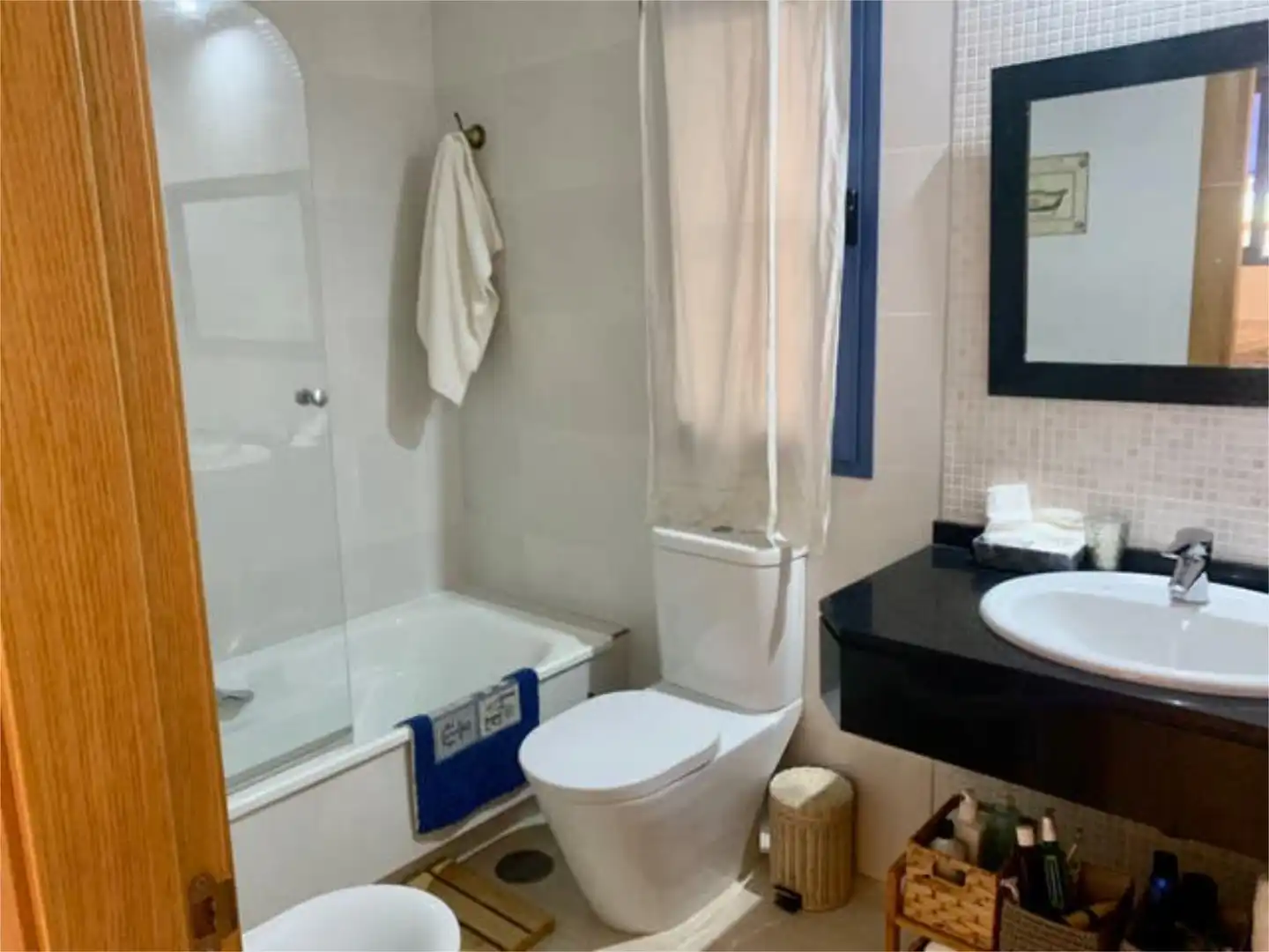 Apartamento de alquiler en Velilla - Velilla Taramay Baño de Apartamento de alquiler en Almuñécar con Jardín privado, Terraza y Trastero