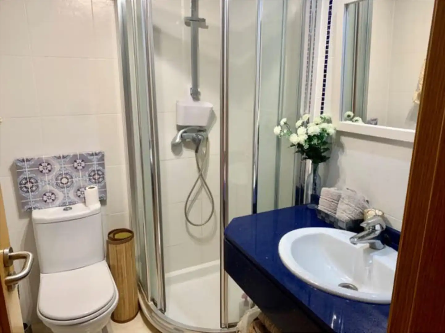 Apartamento de alquiler en Velilla - Velilla Taramay Baño de Apartamento de alquiler en Almuñécar con Jardín privado, Terraza y Trastero