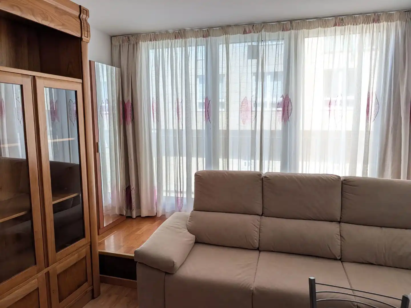 Pis de lloguer a Rúa Garrucha, 4, Liáns Sala d'estar de Pis de lloguer en Oleiros amb Calefacció, Parquet i Terrassa