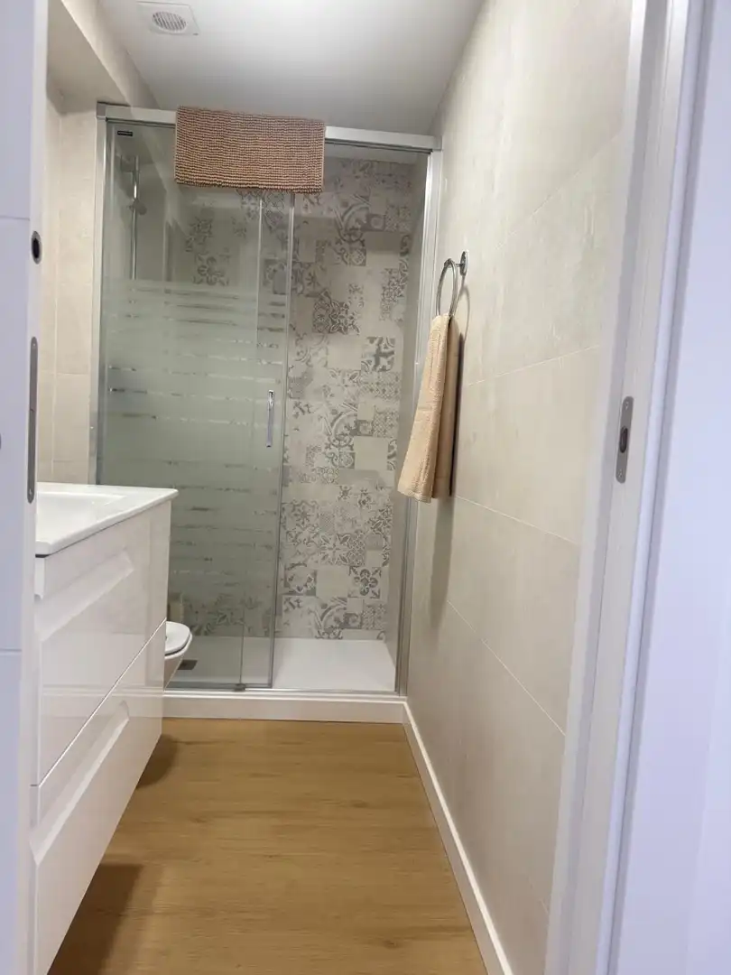 Attic for rent in Calle Victoria, 35, La Victoria Bathroom of Attic for rent in Málaga with Air Conditioner, Terrace and Furnished