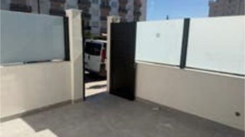 Foto 2 de Piso de alquiler en La Carihuela - Los Nidos, Torremolinos