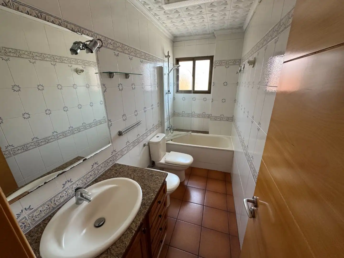 Casa adosada en venta en Carrer Centcelles, 2, Sant Salvador Baño de Casa adosada en venta en Tarragona con Aire acondicionado, Calefacción y Jardín privado