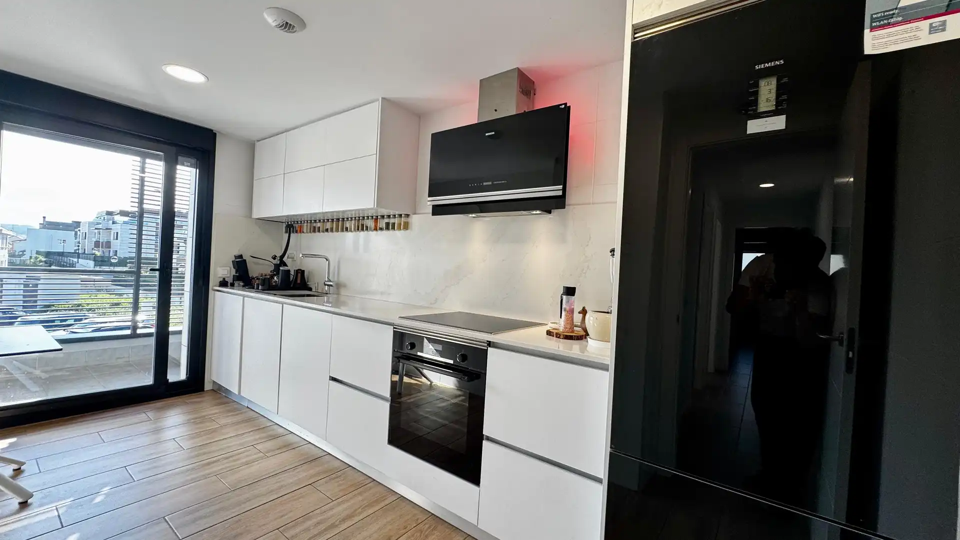 Flat for sale in Calle Murillo, 8, Soto de la Marina Kitchen of Flat for sale in Santa Cruz de Bezana with Heating, Terrace and Storage room