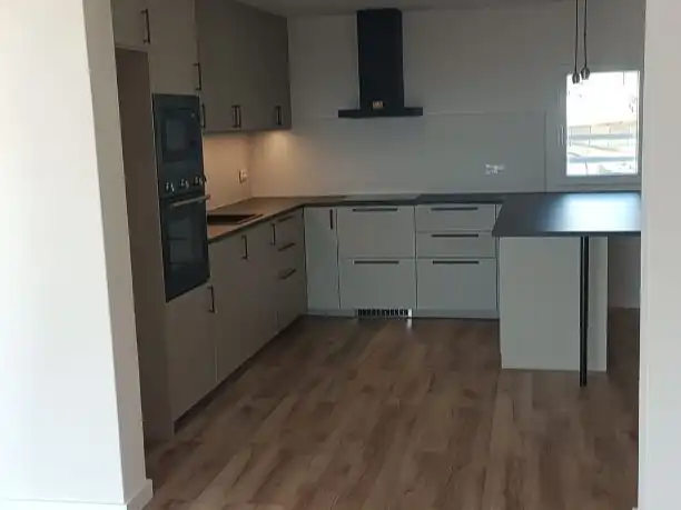 Küche von Wohnung zur Miete in Búger mit Parkett, Terrasse und Ofen