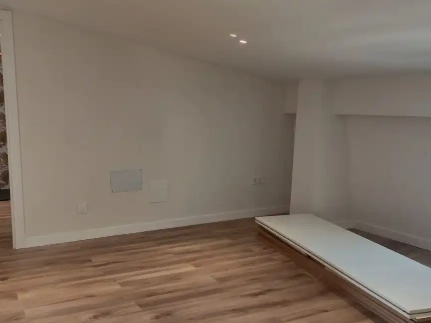 Wohnung zur Miete in Búger mit Parkett, Terrasse und Ofen