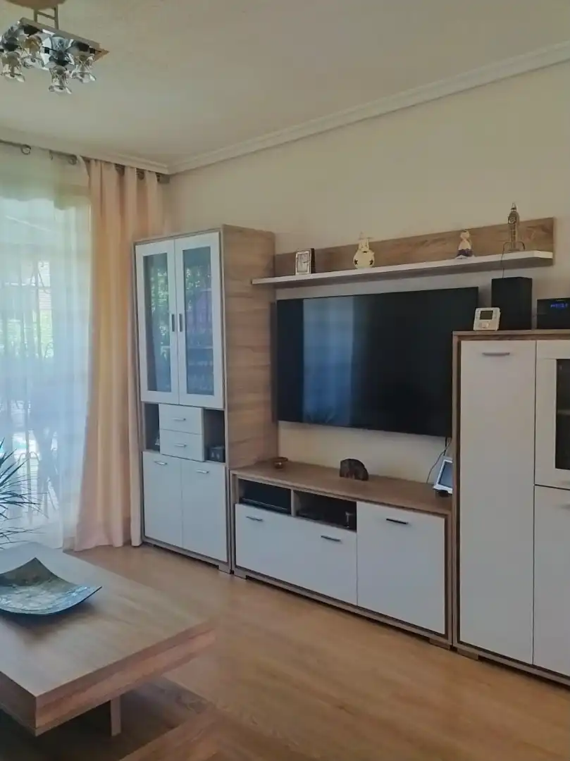 Casa o chalet en venta en Calle Monte Caro, 6, La Poveda Sala de estar de Casa o chalet en venta en Arganda del Rey con Aire acondicionado, Terraza y Piscina