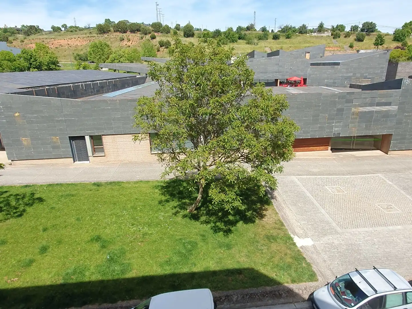 Flat for sale in Paseo Negrillos, 15, Zona Alta Exterior view of Flat for sale in Ponferrada with Heating, Parquet flooring and Storage room