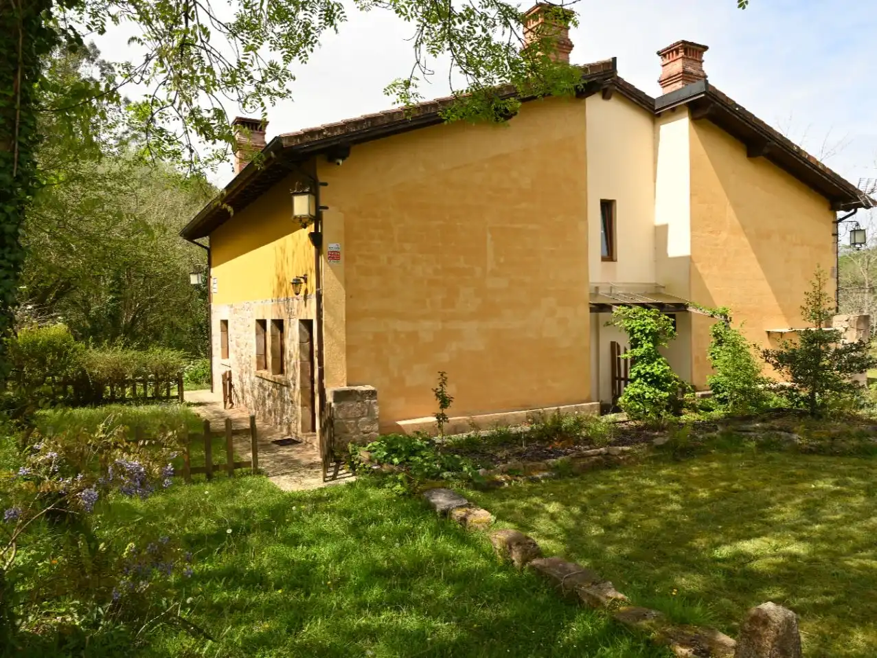 Casa o xalet en venda a Valdáliga Vista exterior de Casa o xalet en venda en Valdáliga amb Terrassa i Balcó
