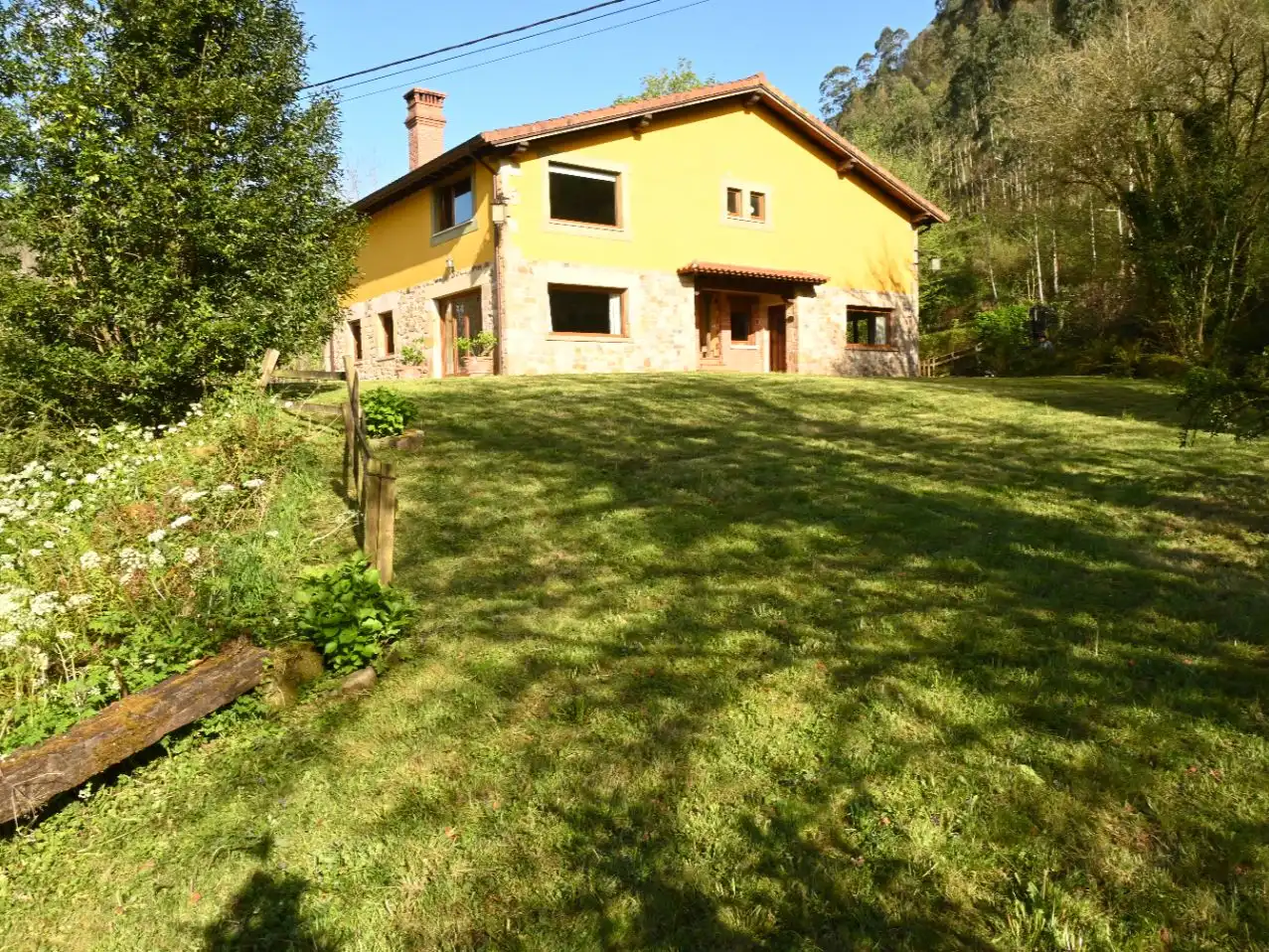 Casa o xalet en venda a Valdáliga Jardí de Casa o xalet en venda en Valdáliga amb Terrassa i Balcó