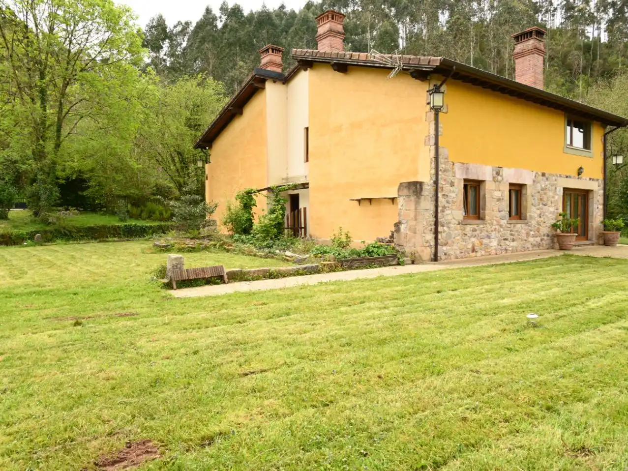 Casa o xalet en venda a Valdáliga Vista exterior de Casa o xalet en venda en Valdáliga amb Terrassa i Balcó