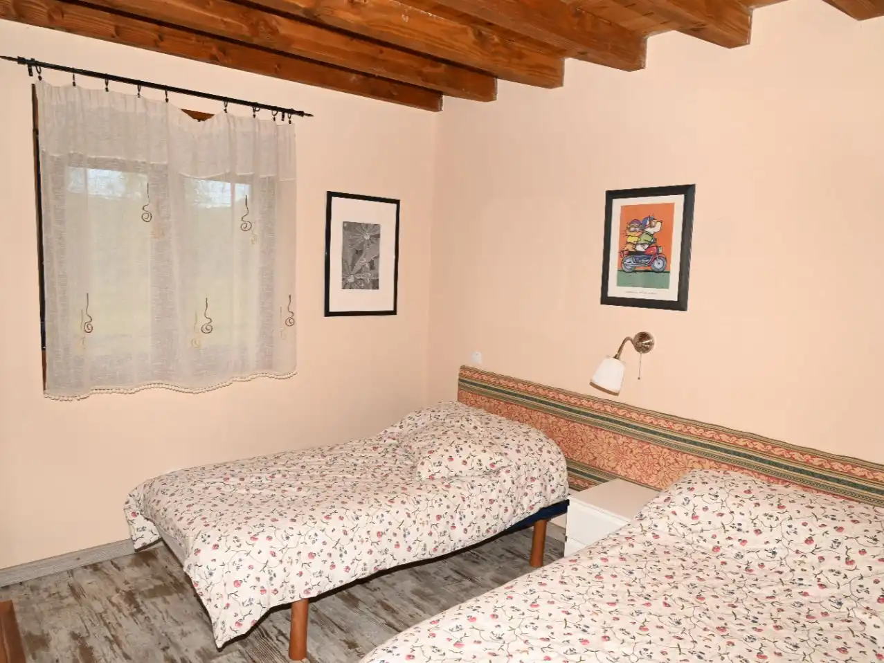 Casa o xalet en venda a Valdáliga Dormitori de Casa o xalet en venda en Valdáliga amb Terrassa i Balcó