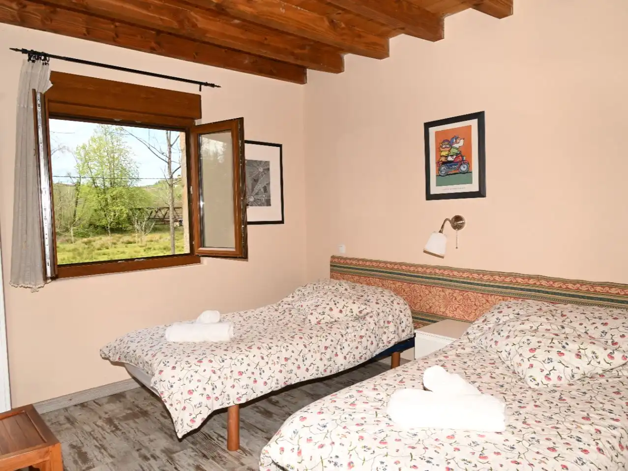 Casa o xalet en venda a Valdáliga Dormitori de Casa o xalet en venda en Valdáliga amb Terrassa i Balcó