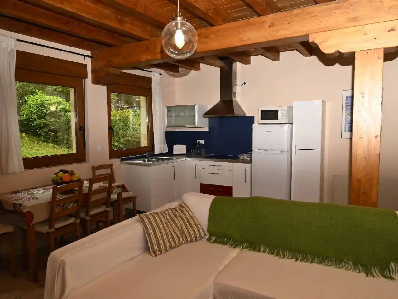 Casa o xalet en venda a Valdáliga Cuina de Casa o xalet en venda en Valdáliga amb Terrassa i Balcó