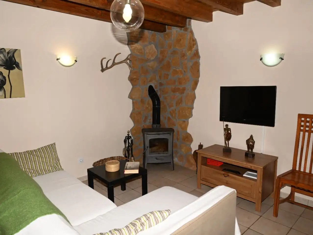 Casa o xalet en venda a Valdáliga Sala d'estar de Casa o xalet en venda en Valdáliga amb Terrassa i Balcó