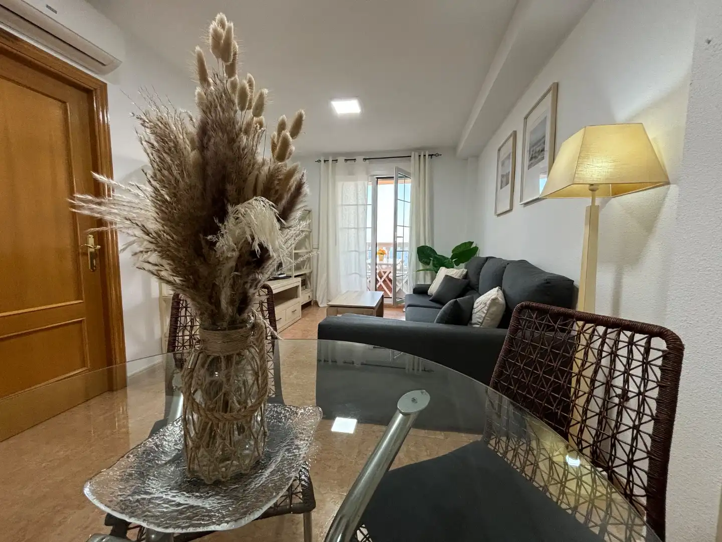 Flat for sale in Carretera de Almería, 693, Roquetas de Mar Living room of Flat for sale in Roquetas de Mar with Air Conditioner, Terrace and Swimming Pool