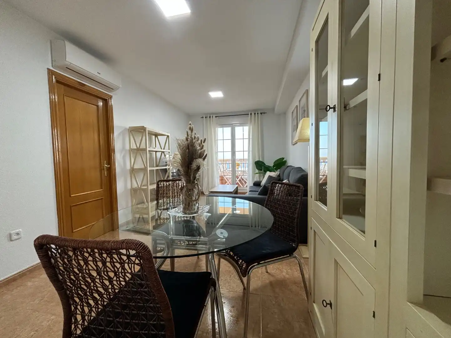 Flat for sale in Carretera de Almería, 693, Roquetas de Mar Living room of Flat for sale in Roquetas de Mar with Air Conditioner, Terrace and Swimming Pool