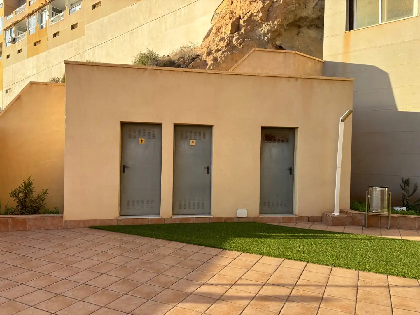 Flat for sale in Carretera de Almería, 693, Roquetas de Mar Exterior view of Flat for sale in Roquetas de Mar with Air Conditioner, Terrace and Swimming Pool