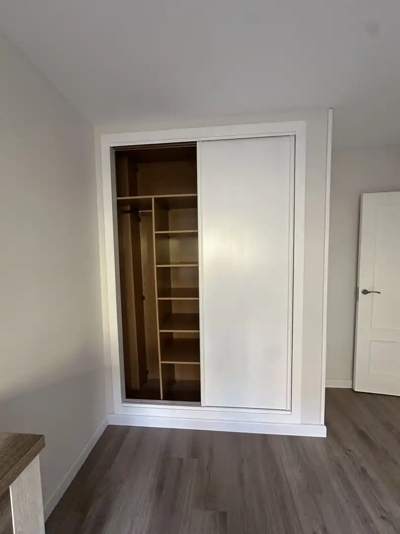 Piso de alquiler en Calle Madre Teresa de Calcuta, 4, Vistahermosa Habitación de Piso de alquiler en Alicante / Alacant con Aire acondicionado, Calefacción y Jardín privado