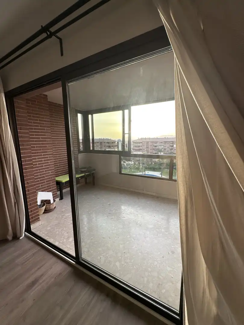 Piso de alquiler en Calle Madre Teresa de Calcuta, 4, Vistahermosa Terraza de Piso de alquiler en Alicante / Alacant con Aire acondicionado, Calefacción y Jardín privado