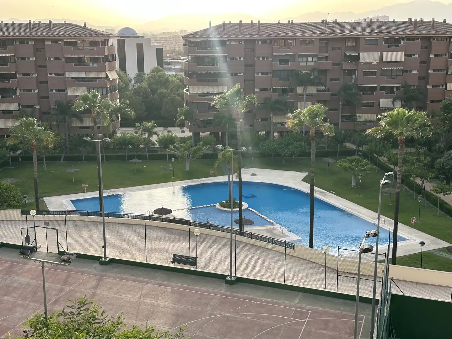 Piso de alquiler en Calle Madre Teresa de Calcuta, 4, Vistahermosa Piscina de Piso de alquiler en Alicante / Alacant con Aire acondicionado, Calefacción y Jardín privado