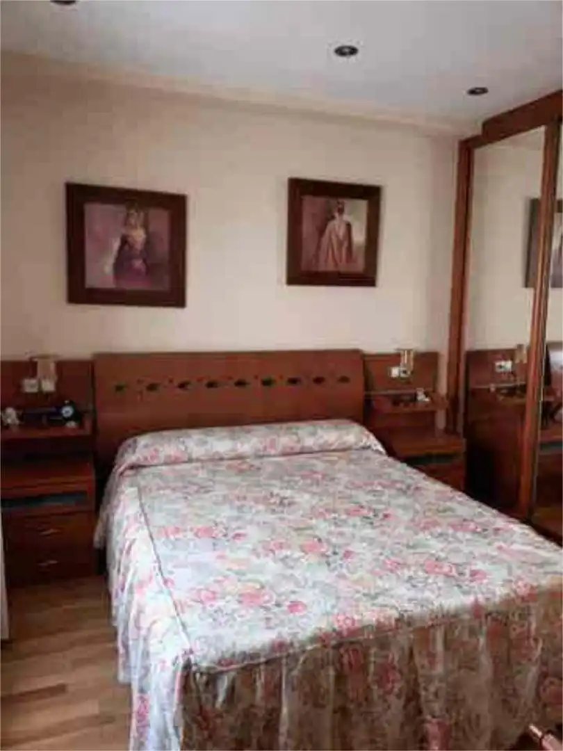 Habitación de Piso de alquiler en Gijón  con Calefacción