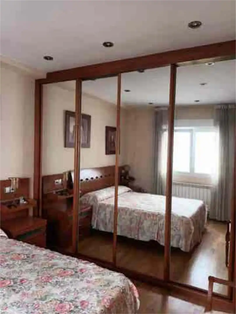 Habitación de Piso de alquiler en Gijón  con Calefacción