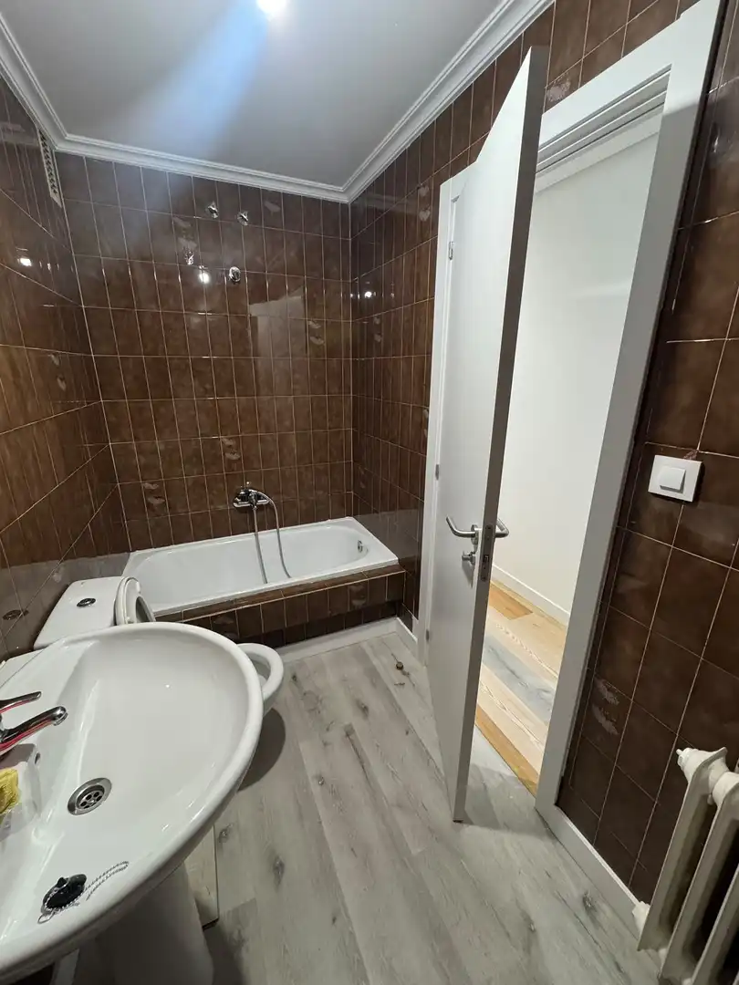 Baño de Piso de alquiler en Ourense Capital 