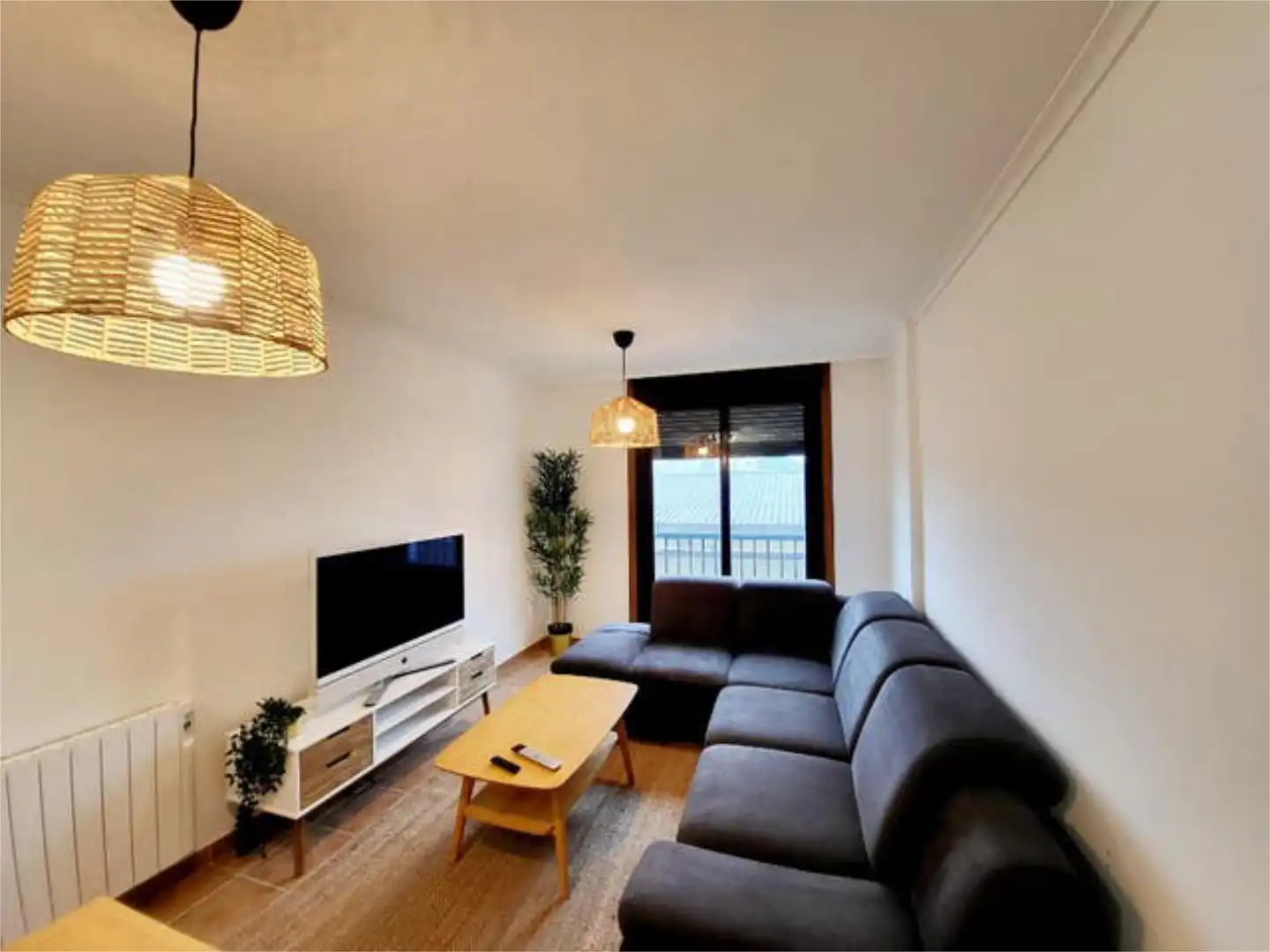 Wohnungen zur Miete in Cervo Wohnzimmer von Wohnungen zur Miete in Cervo mit Heizung, Abstellraum und Möbliert